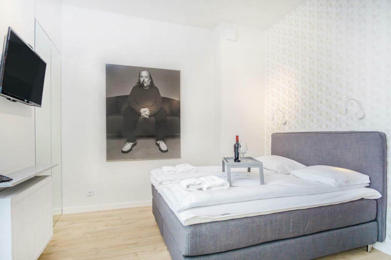 Apartments Poznan Mtp Bukowska By Noclegi Renters Bagian luar foto