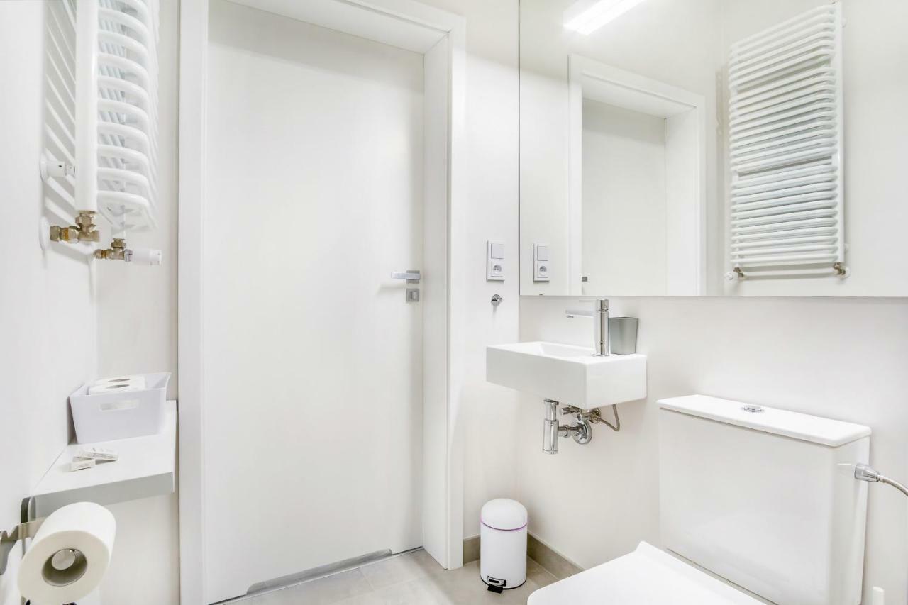 Apartments Poznan Mtp Bukowska By Noclegi Renters Bagian luar foto